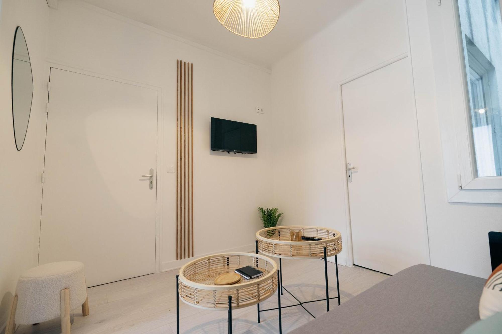 Verdant Oasis - Proche Du Centre - Wifi Gratuit - Parking A Proximite Lourdes Exterior photo