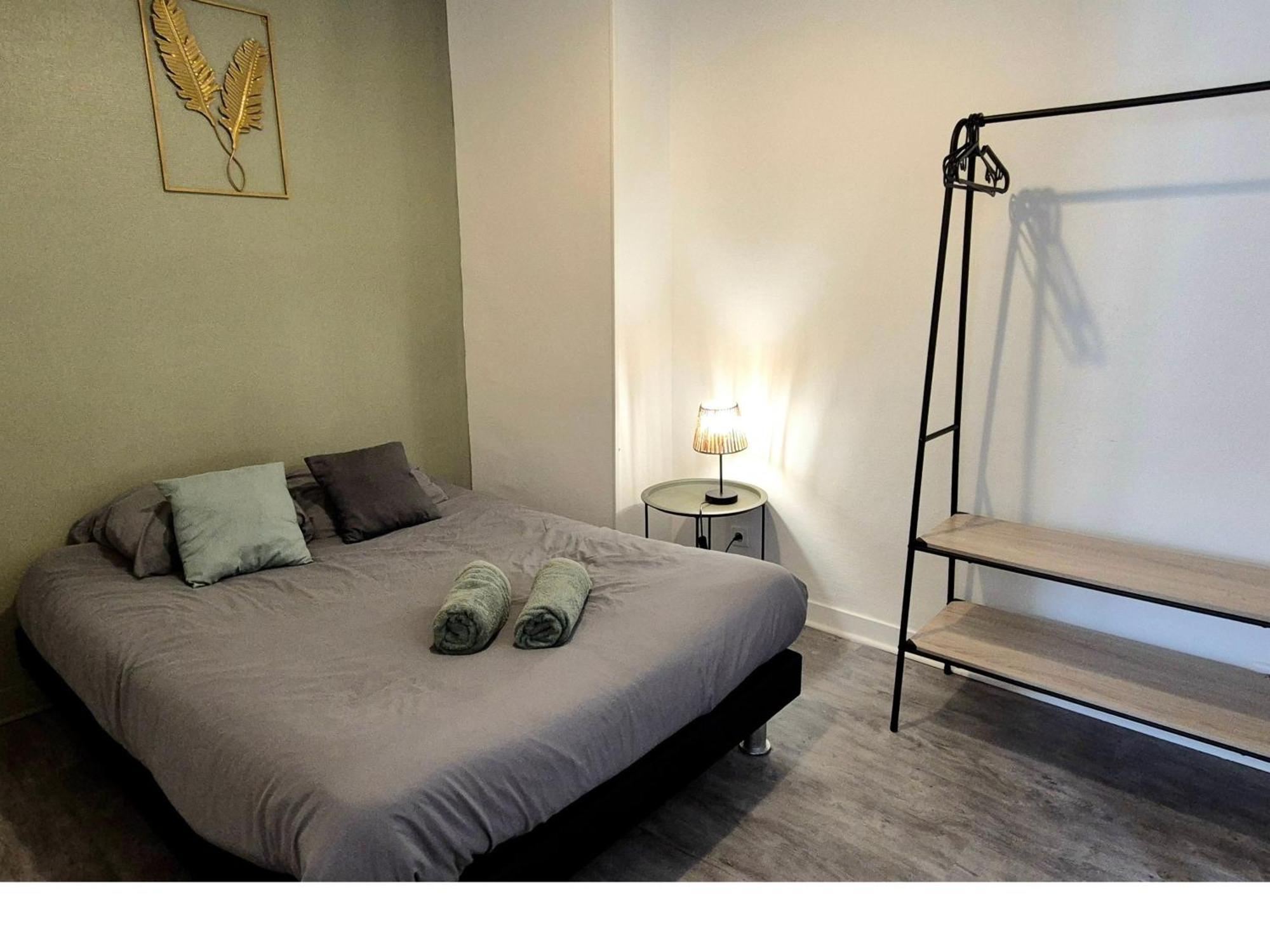 Verdant Oasis - Proche Du Centre - Wifi Gratuit - Parking A Proximite Lourdes Exterior photo